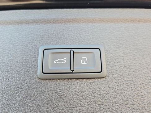 Used 2025 Audi Q5 2.0T Premium Plus image 23