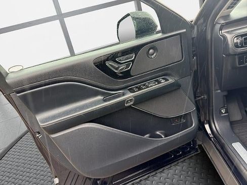 Used 2025 Lincoln Aviator AWD w/ Jet Appearance Package image 46