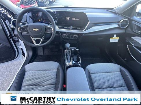 New 2026 Chevrolet Trax LT w/ LT Convenience Package image 21