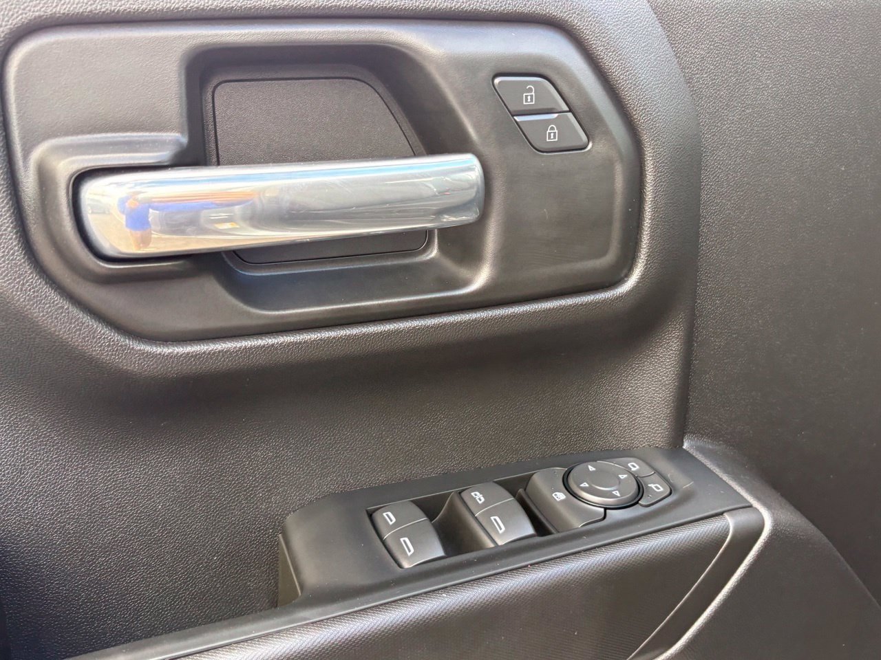 Used 2026 Chevrolet Silverado 1500 Custom RWD image 21