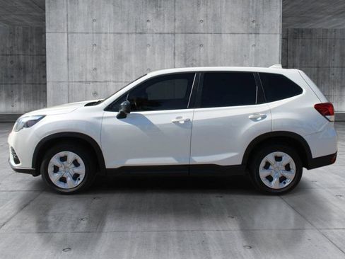 Used 2022 Subaru Forester AWD/4WD image 2