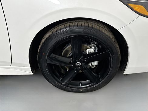 Used 2024 Nissan Sentra SR image 32