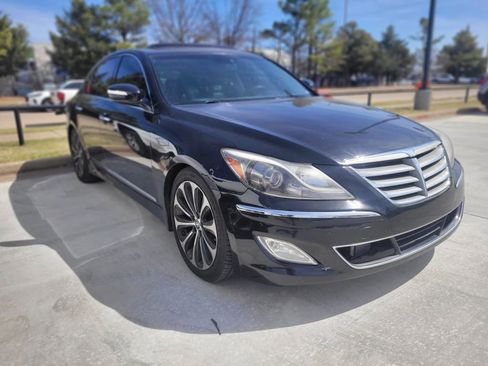 Used 2012 Hyundai Genesis 5.0 R-Spec RWD image 3