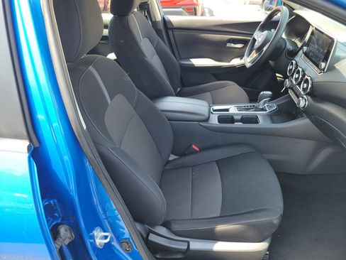 Used 2024 Nissan Sentra SV FWD image 17