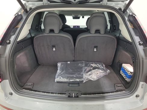 New 2025 Volvo EX90 Ultra image 9