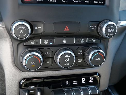 Used 2021 RAM 2500 Laramie AWD/4WD image 24