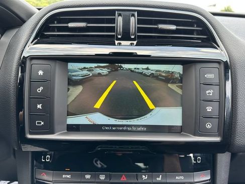 Used 2018 Jaguar F-PACE Premium AWD/4WD image 25