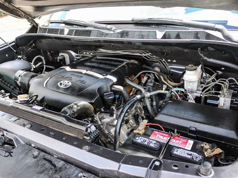 Used 2016 Toyota Tundra SR5 w/ TRD Off Road Package image 26