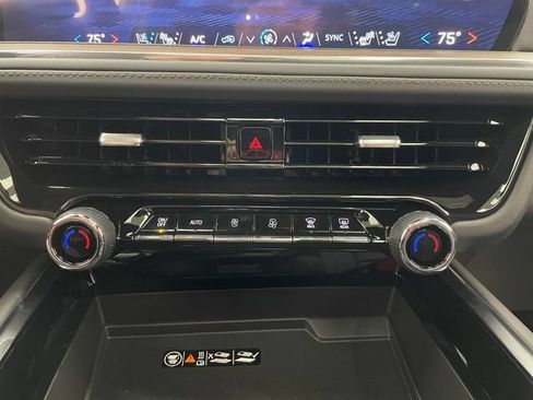New 2026 Chevrolet Suburban High Country AWD/4WD image 6