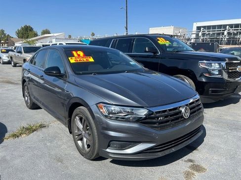 Used 2019 Volkswagen Jetta R-Line w/ R-Line Cold Weather Package FWD image 22