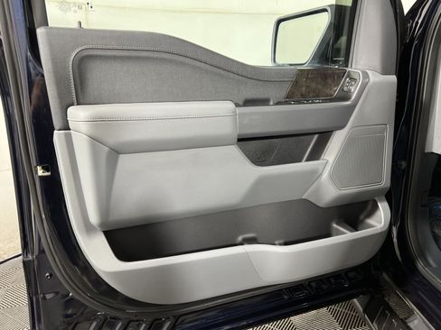 Used 2022 Ford F150 Lariat RWD image 14