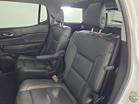 Used 2018 GMC Acadia SLT image 35