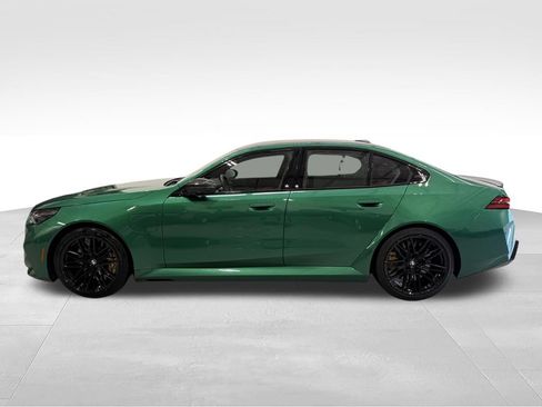 Used 2025 BMW M5 AWD/4WD image 2