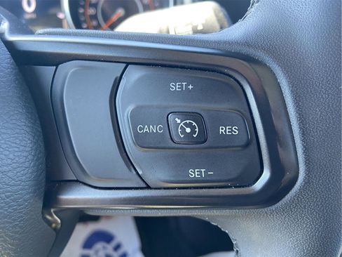 Used 2023 Jeep Gladiator Sport AWD/4WD image 22