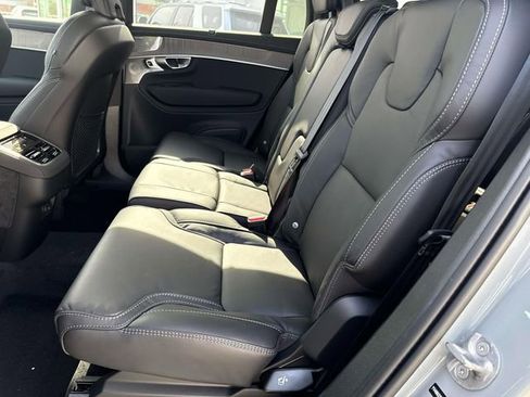New 2026 Volvo XC90 B6 Ultra image 17