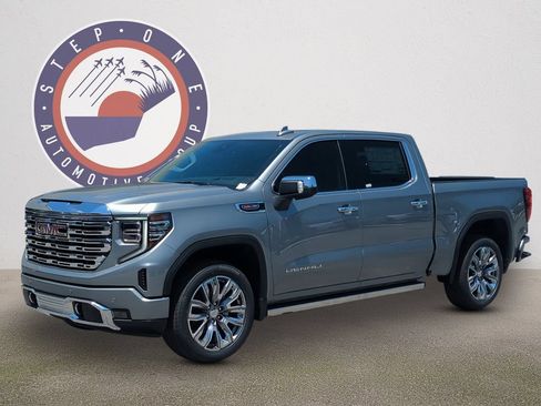 New 2026 GMC Sierra 1500 Denali w/ Denali Reserve Package AWD/4WD image 2