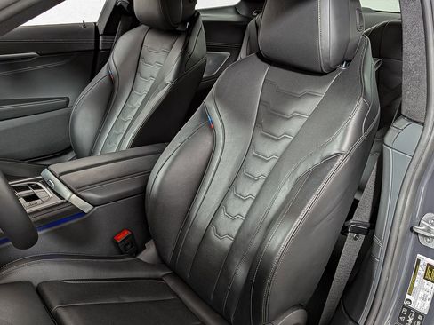 Used 2025 BMW M850i xDrive Coupe image 18