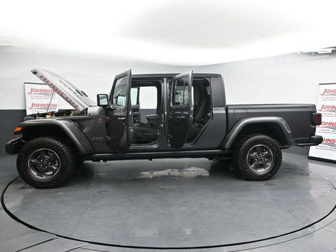 Used 2023 Jeep Gladiator Rubicon w/ Cold Weather Group image 45