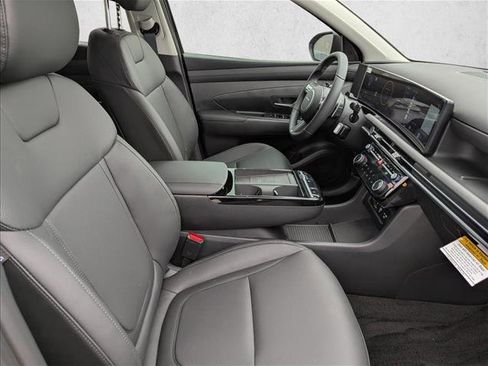 Certified 2025 Hyundai Tucson SEL w/ Tow & Go Package image 29