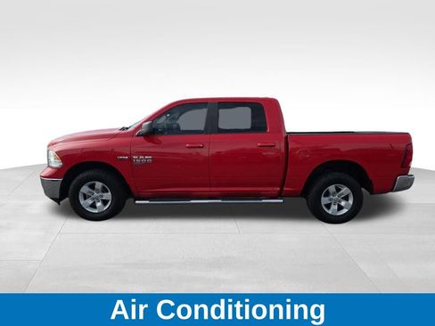 Used 2019 RAM 1500 Classic SLT image 3