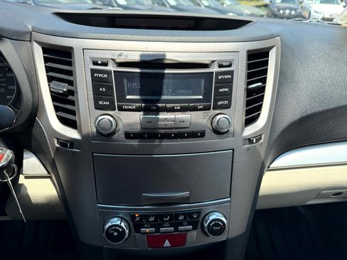 Used 2013 Subaru Outback 2.5i Premium w/ Popular Pkg 1A image 12