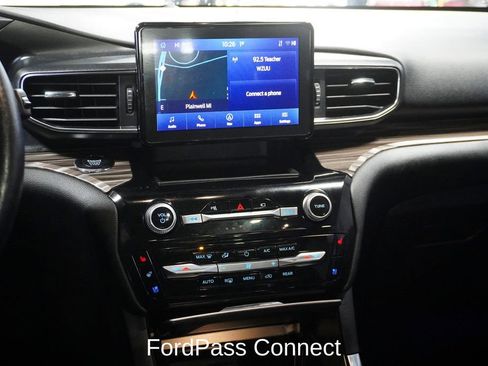 Used 2022 Ford Explorer Limited image 15