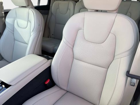 Used 2026 Volvo XC90 B6 Ultra w/ Protection Package AWD/4WD image 15