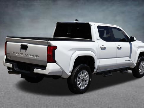 Used 2024 Toyota Tacoma SR5 AWD/4WD image 3