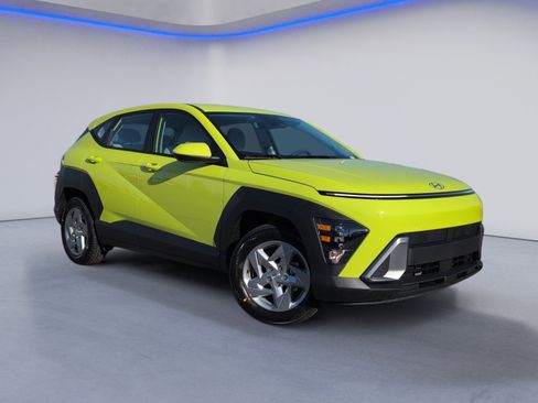 New 2026 Hyundai Kona SE FWD image 2