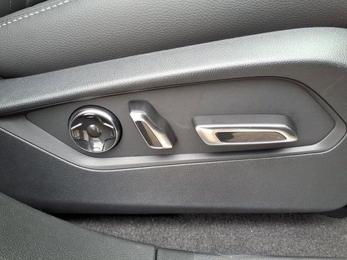 New 2026 Acura RDX SH-AWD image 8