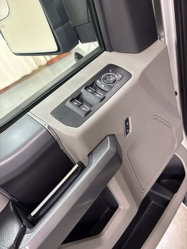 Used 2017 Ford F150 XLT w/ Equipment Group 302A Luxury RWD image 18