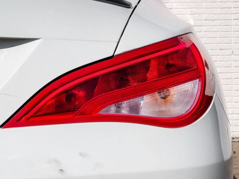 Used 2018 Mercedes-Benz CLA 250 image 47