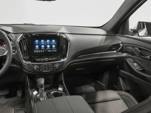 Used 2023 Chevrolet Traverse High Country w/ LPO, Floor Liner Package FWD image 31