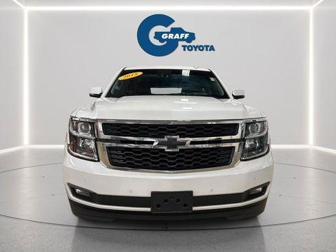Used 2018 Chevrolet Suburban LT w/ Luxury Package AWD/4WD image 12