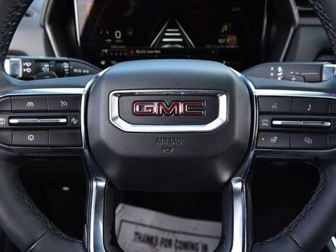 Used 2025 GMC Terrain Elevation image 17