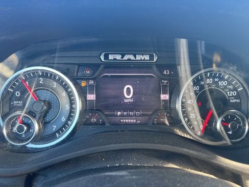 Used 2019 RAM 2500 Laramie image 7