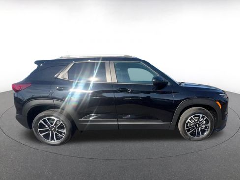 Used 2025 Chevrolet TrailBlazer LT image 15
