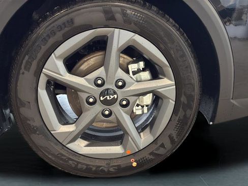 New 2026 Kia K4 FWD image 40