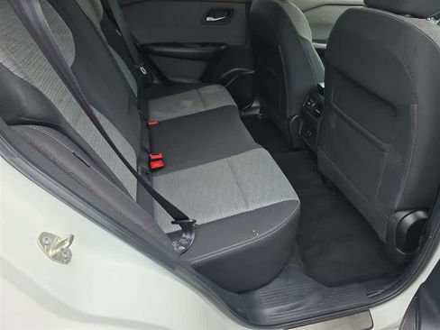 Used 2021 Nissan Rogue SV AWD/4WD image 12