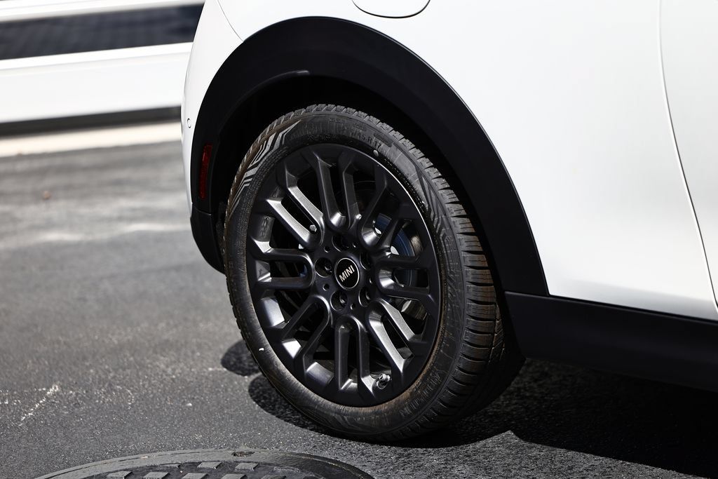 New 2026 MINI Cooper 2-Door Hardtop FWD image 6
