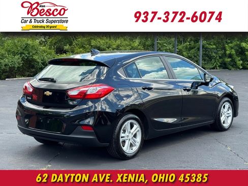 Used 2017 Chevrolet Cruze LT w/ Convenience Package FWD image 4