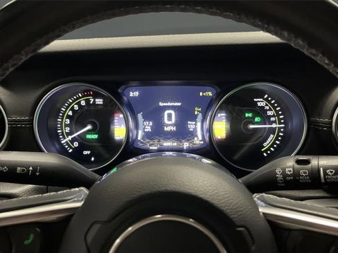 Used 2021 Jeep Wrangler Unlimited Sahara image 16