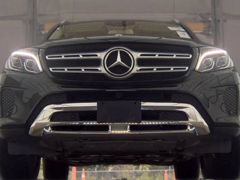 Used 2018 Mercedes-Benz GLS 450 4MATIC w/ Premium Package image 2