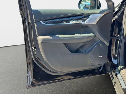 Used 2024 Cadillac XT6 Premium Luxury AWD/4WD image 19