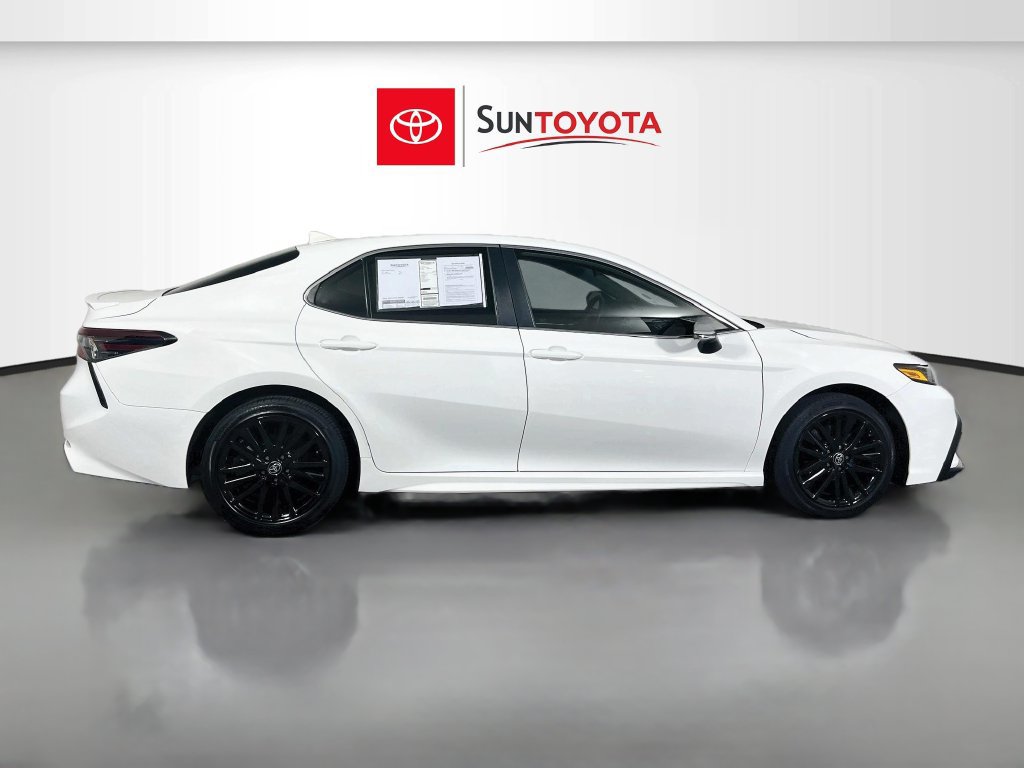 Used 2024 Toyota Camry SE FWD image 2
