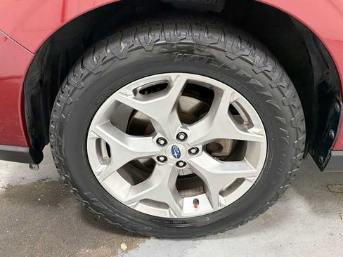 Used 2017 Subaru Forester 2.5i Touring AWD/4WD image 10