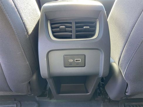 Used 2021 Chevrolet Blazer LT image 18