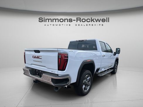 New 2026 GMC Sierra 2500 SLT w/ Max Trailering Package AWD/4WD image 4