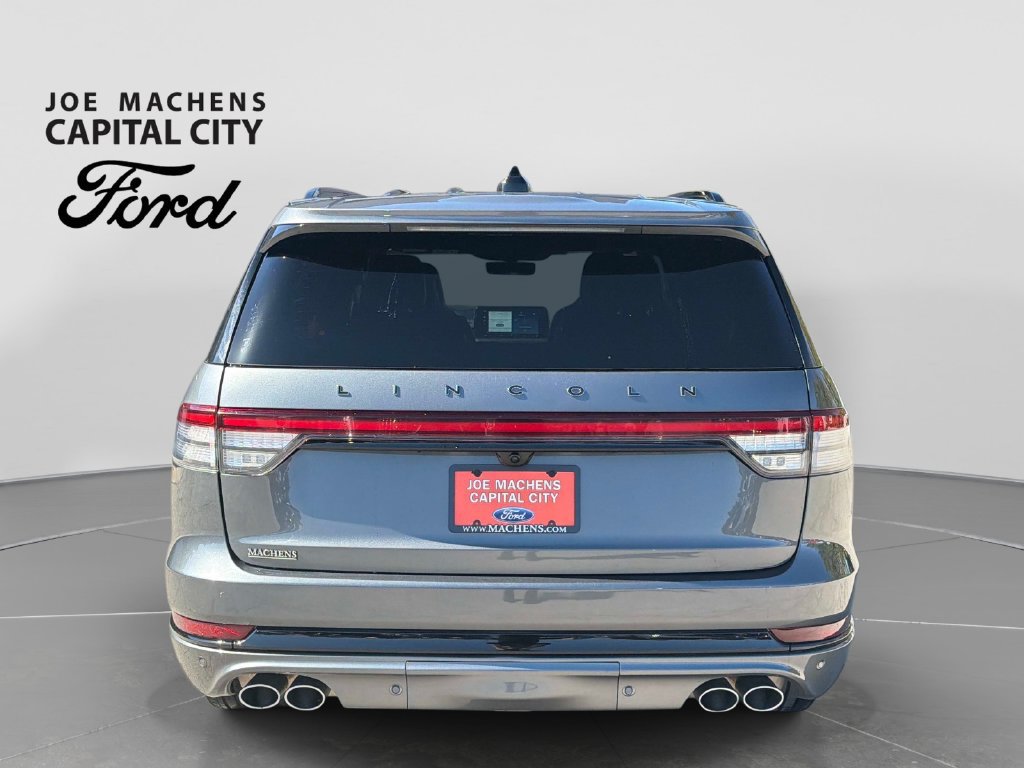 Used 2025 Lincoln Aviator Black Label w/ Jet Appearance Package AWD/4WD image 6
