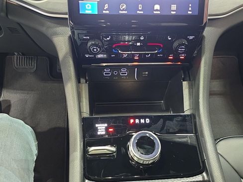 New 2025 Jeep Grand Cherokee Limited w/ Trailer Tow Package image 14